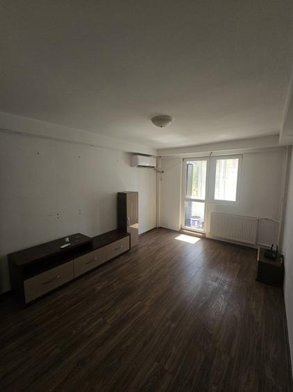 Vand apartament 2 camere decomandat, 42.4 mp Drumul Taberei (Bucla) | Metrou la 3 min - 8