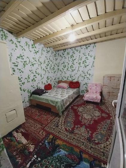 Casă cu 4 camere cu Teren 400 Mp în Giurgiului