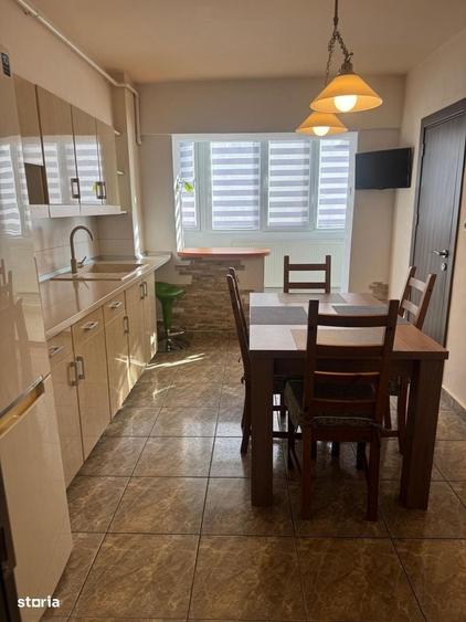 Apartament cu 2 camere decomandat în Micro 11