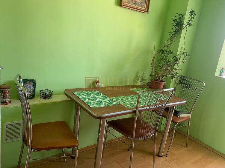 Apartament cu 3 camere semidecomandat, mobilat în Circumvalațiunii