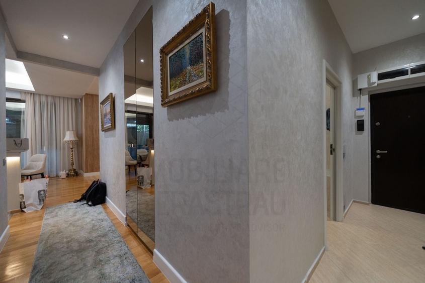 Apartament cu 5 camere decomandat, mobilat în Herăstrău
