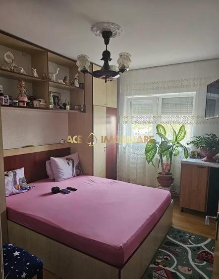 Apartament cu 3 camere decomandat, mobilat în Chitila