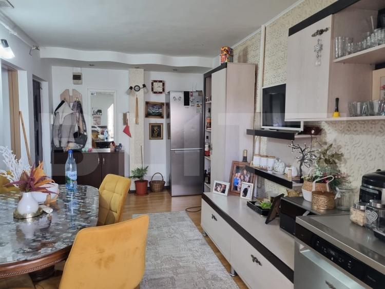 Apartament cu 3 camere decomandat, mobilat în Nord
