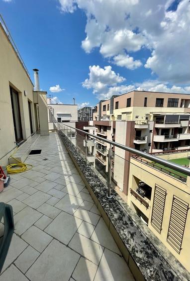 Apartament cu 3 camere decomandat, mobilat în Herăstrău