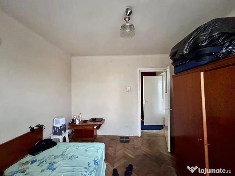 Apartament cu 2 camere semidecomandat în Central