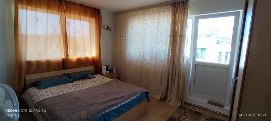 Casă cu 6 camere cu Teren 500 Mp în Iris
