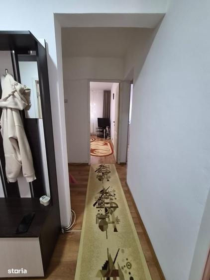 Apartament cu 3 camere decomandat în Nord
