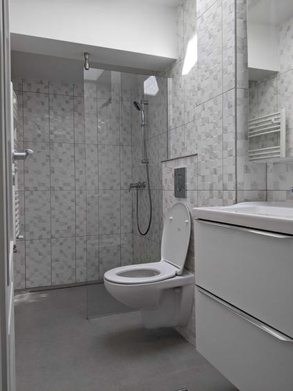 Apartament cu 3 camere decomandat în Timișu de Jos