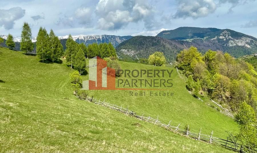 Teren Construcții intravilan de 4400 mp, în Moieciu