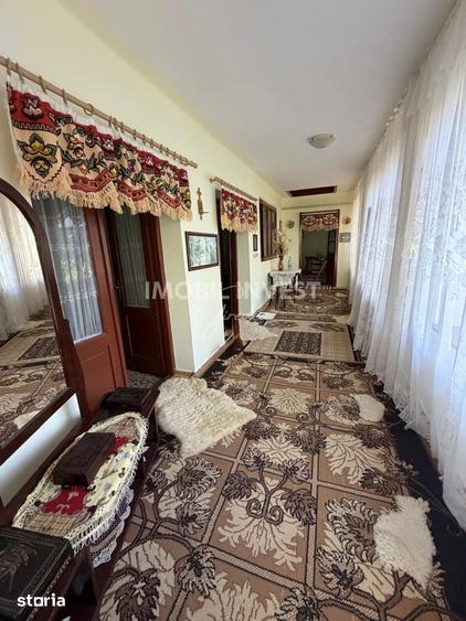 Casă cu 3 camere cu Teren 2200 Mp în Pianu