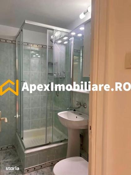 Apartament cu 4 camere decomandat în Nerva Traian