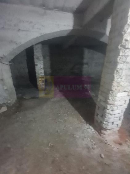 Casă individuală cu 4 camere cu Canalizare în Central
