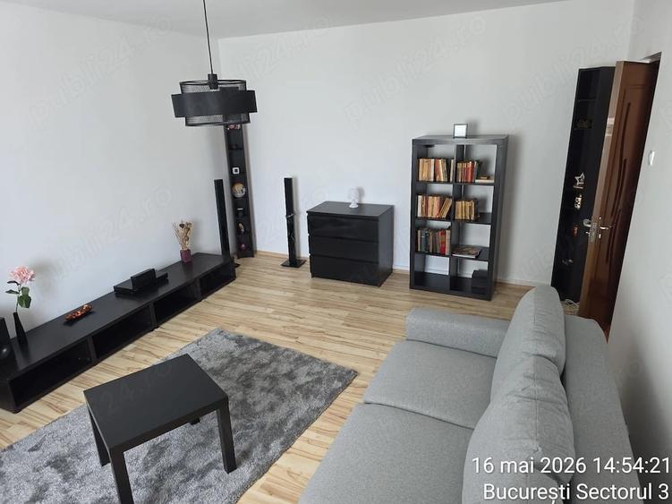 Apartament cu 3 camere decomandat în Vitan