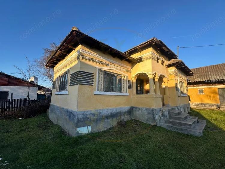 Casă cu Teren 600 Mp în Priboieni