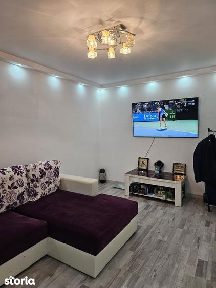 3 CAMERE - INEL I - 14