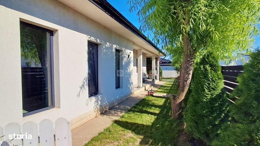Casă cu 3 camere în Valea Ursului