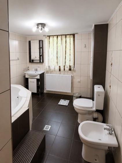 Casă individuală cu 5 camere cu Canalizare în Tulucești