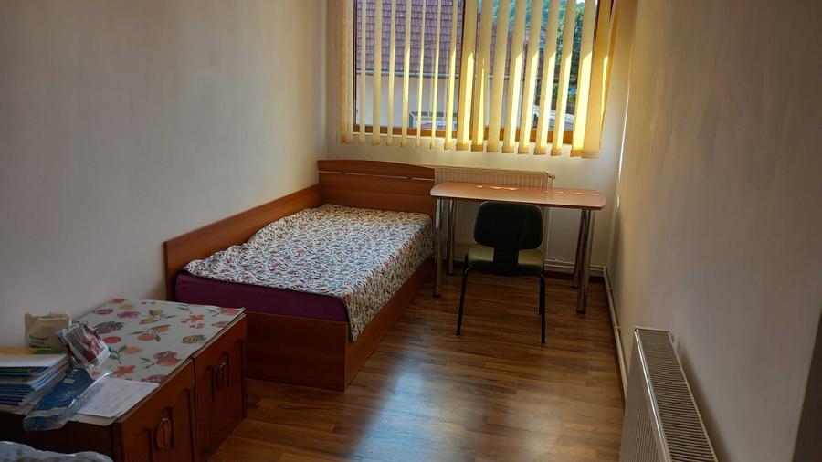 Casă cu 2 camere în Central