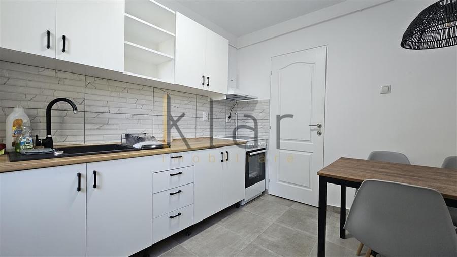 Apartament cu 3 camere semidecomandat, mobilat în Gheorgheni