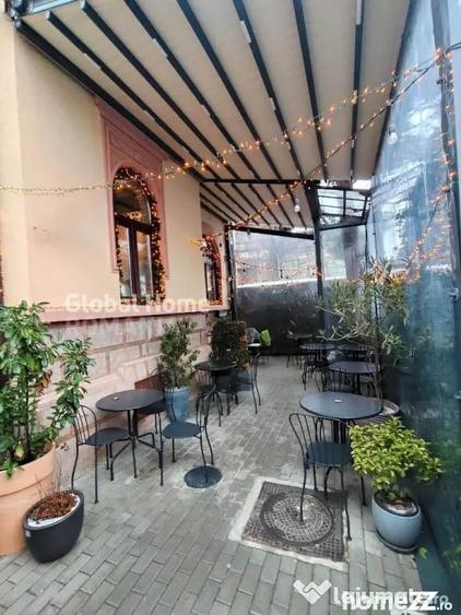 Casă cu 7 camere cu Teren 243 Mp în Tineretului