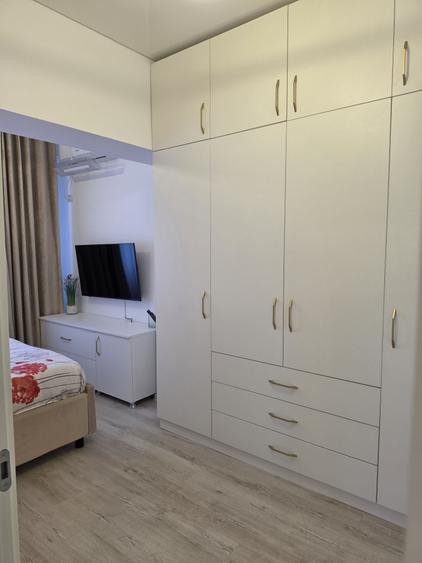 Apartament cu 2 camere decomandat în Roșu