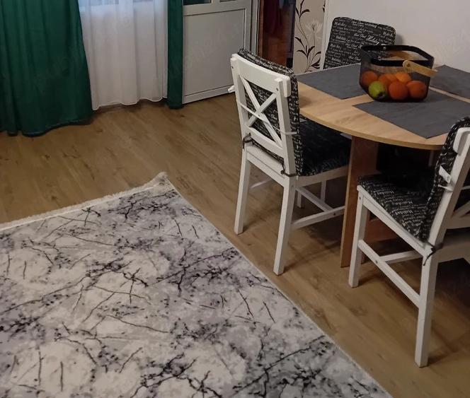 Casă cu 4 camere cu Teren 80 Mp în Rădăuți
