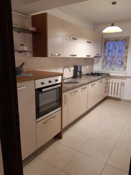 Apartament cu 2 camere decomandat în Exterior Vest