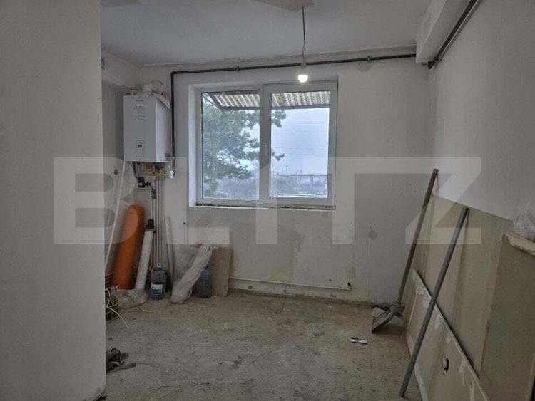 Garsonieră semidecomandată în Micro 15