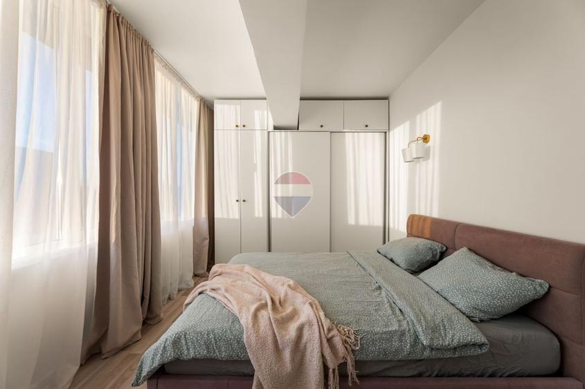 Apartament cu 2 camere semidecomandat în Aradul Nou
