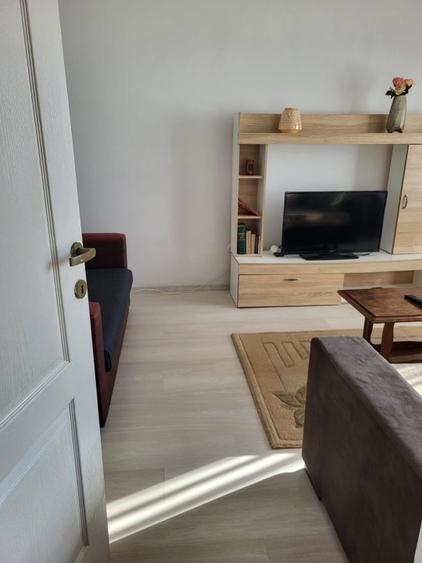 Apartament cu 3 camere decomandat în Tomis Nord