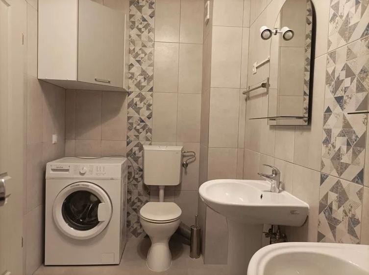Apartament cu 2 camere decomandat, mobilat în Sopor