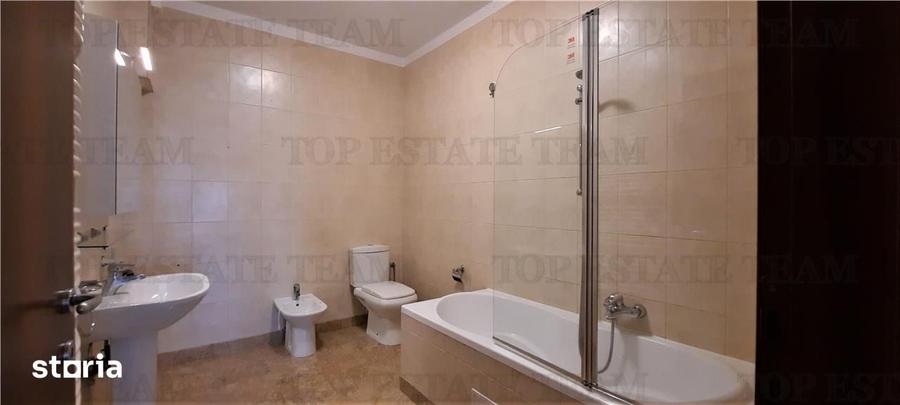 Apartament cu 4 camere în Aviatorilor