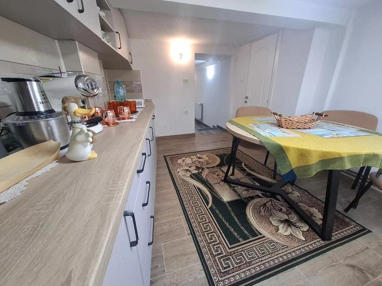 Casă cu 5 camere cu Teren 1600 Mp în Aradul Nou