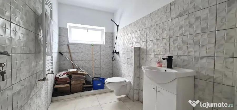 Casă cu 4 camere cu Teren 400 Mp în Tărlungeni