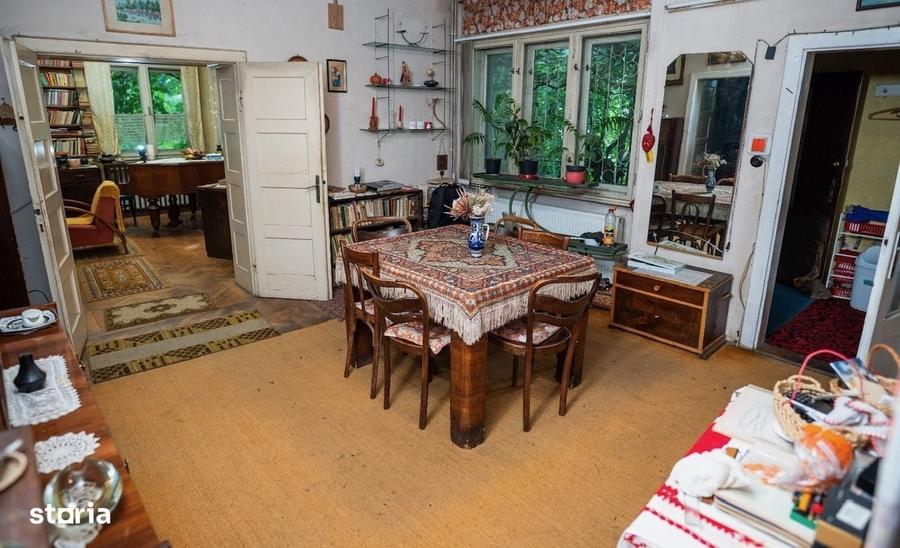 Casă cu 4 camere cu Teren 511 Mp în Central