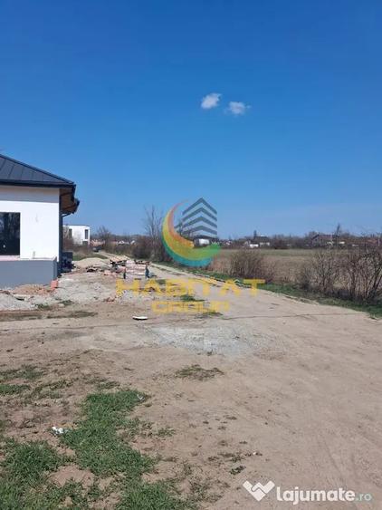 Teren de 3756 mp, în Central