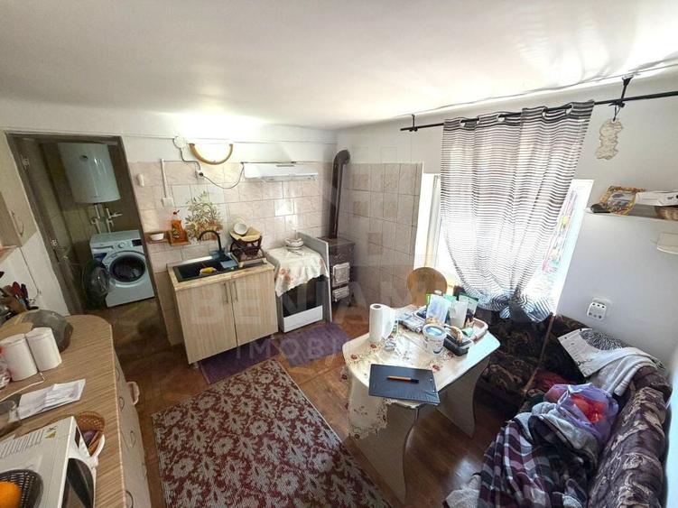 Casă cu 3 camere cu Teren 282 Mp în Romanești
