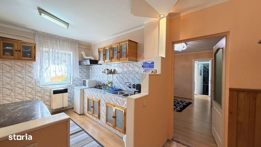 Apartament cu 2 camere semidecomandat în Sebeș
