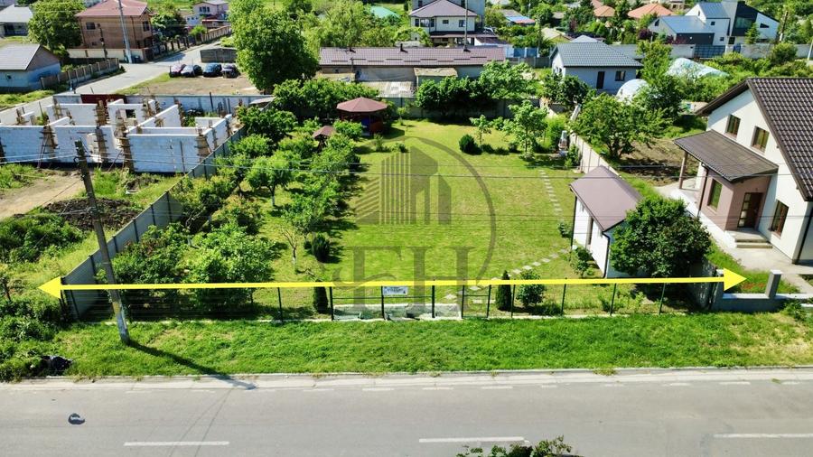 Teren Construcții intravilan de 1000 mp, în Poiana
