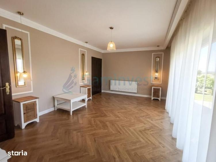 Casă cu 4 camere cu Teren 900 Mp în Central