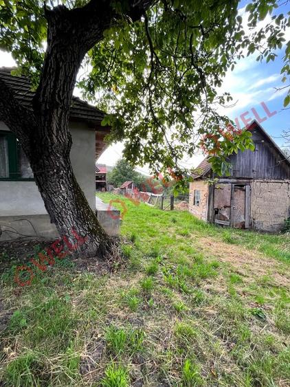 Casă individuală cu 2 camere cu Teren 537 Mp în Boroșneu Mare