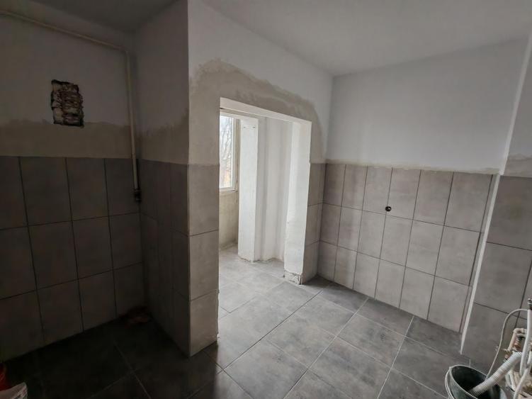 Garsonieră decomandată în Dorobanți