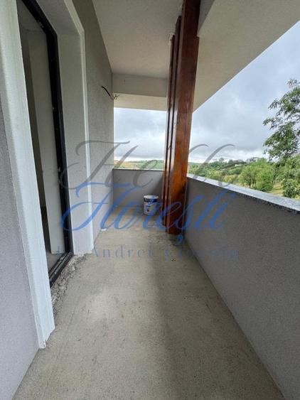 Duplex cu 4 camere cu Canalizare în Feleacu