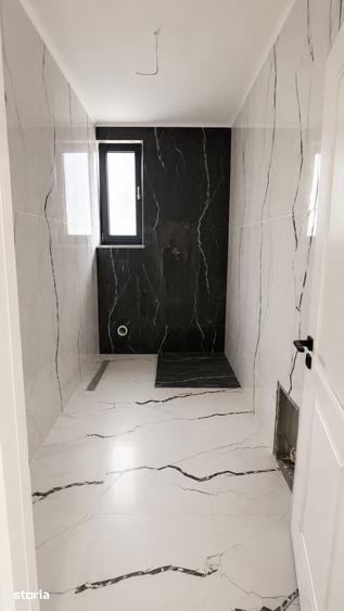 Casă cu 3 camere cu Teren 300 Mp în Central