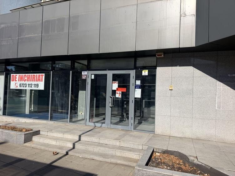 Spațiu comercial, de 320 mp, în Ultracentral