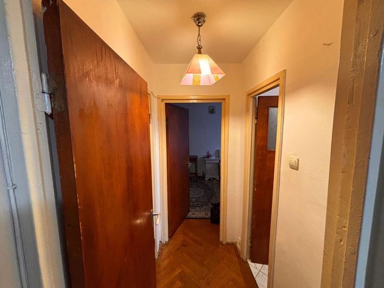 Apartament cu 2 camere decomandat, mobilat în Centrul Civic