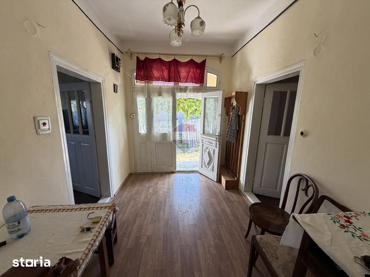 Casă cu 3 camere cu Teren 900 Mp în Soveja
