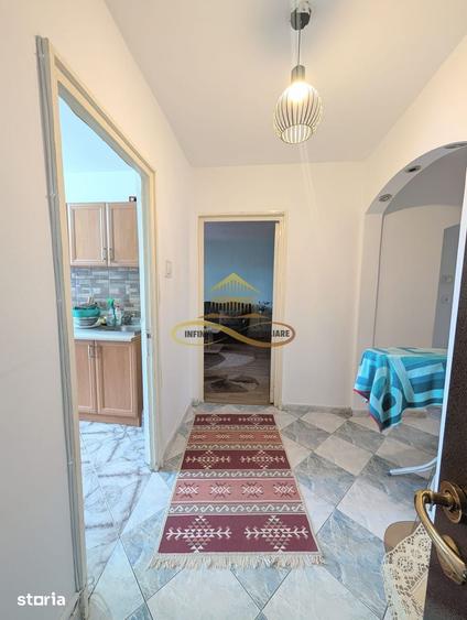 Apartament cu 3 camere decomandat în 9 Mai