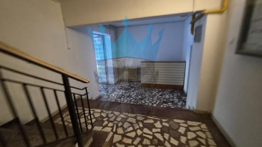 Apartament cu 2 camere decomandat, mobilat în P-ța Unirii