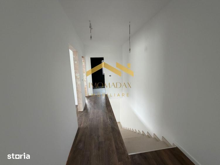 Casă cu 4 camere cu Teren 250 Mp în Remetea Mare